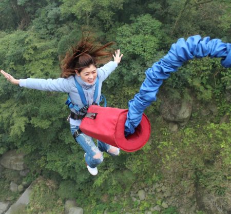 Bungee jumping in Manali